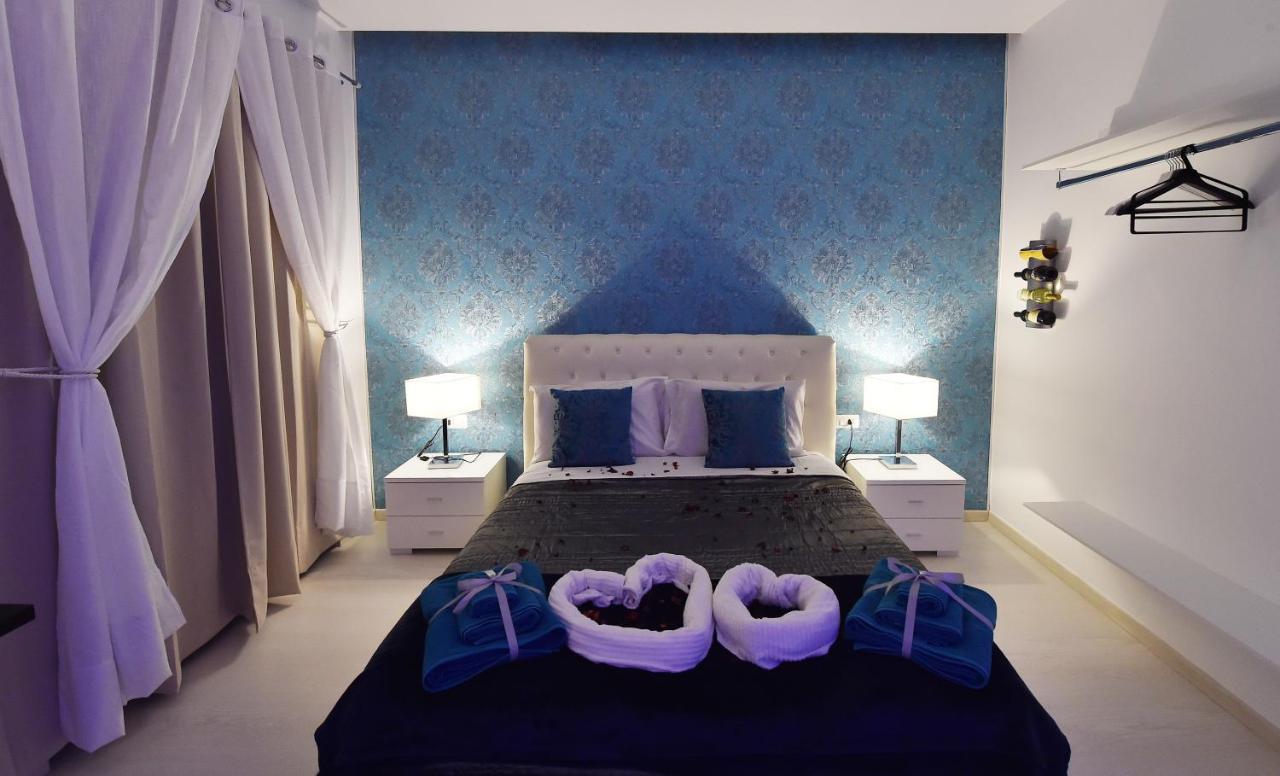 Couette-café Maschio Angioino Naples